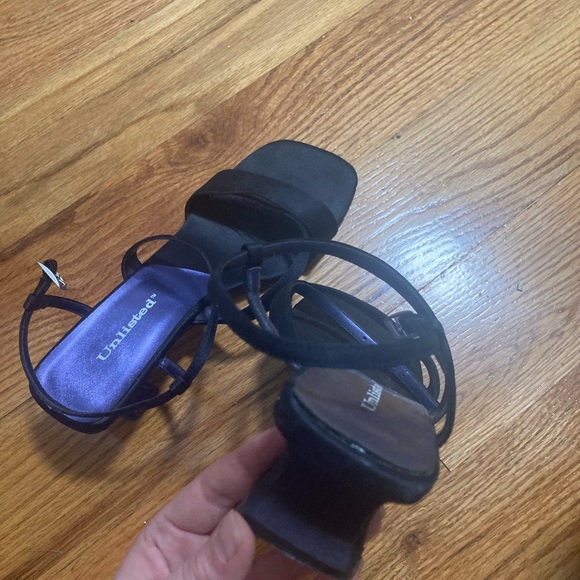 Unlisted Y2K black heels - Picture 3 of 3